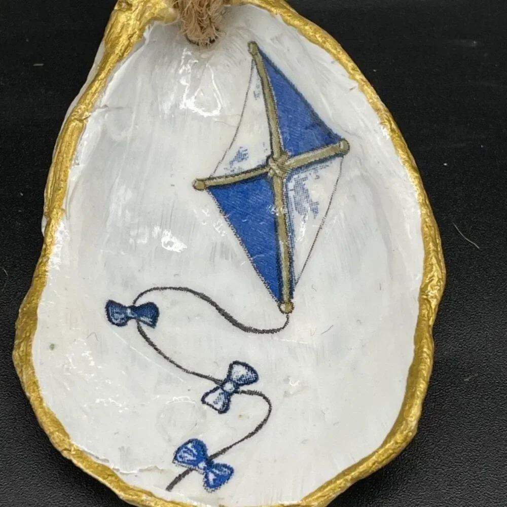 Decoupage Oyster Shell Ornament Decoupage Trinket Dish BLUE & WHITE KITE